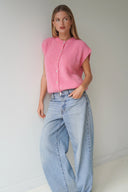 LOU & ODETTE - ÄRMELLOSER CARDIGAN CANDYPINK
