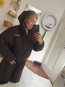 SMITH & SOUL - KAPUZENJACKE MIT LOGO DARK CHOC