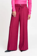 POM AMSTERDAM - HOSE JESS STRIPED BURGUNDY RED
